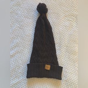 NWOT Twist Beanie with Pom Pom Brown Knit